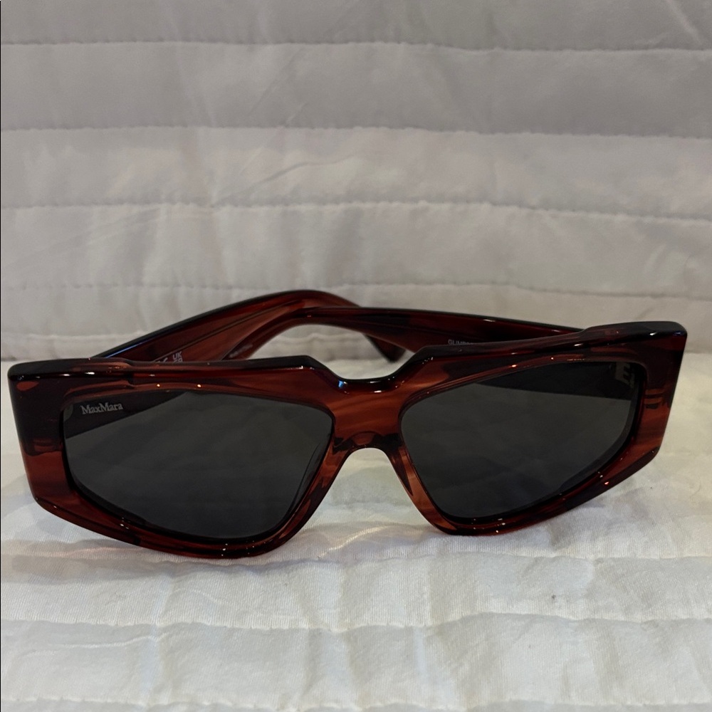 MaxMara Women's Chic Burgundy Sunglasses Brand New Authentic